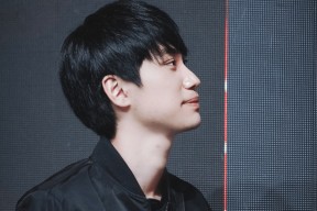 亚博-Doinb回归赛场，回归赛场首场状态亮眼，C9观众沸腾！的简单介绍