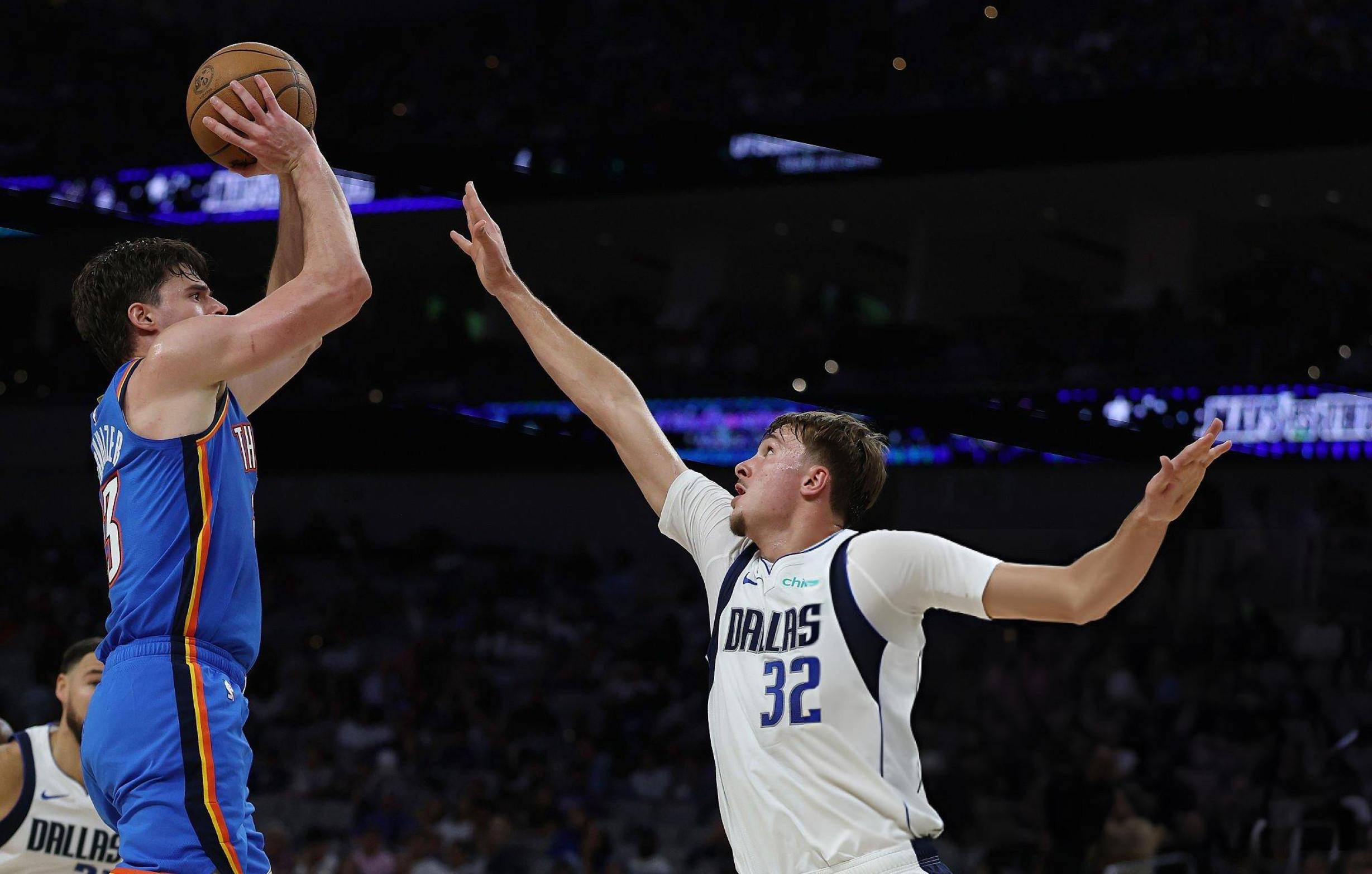 包含Rookie在独行侠比赛中高光表现，赛事规则更新引发热议！的词条