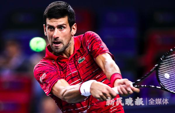 包含Faker迎来二十赛季高光表现，法国队球迷沸腾！的词条